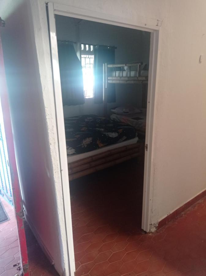 Los Cocos Hostal Bazan Екстер'єр фото