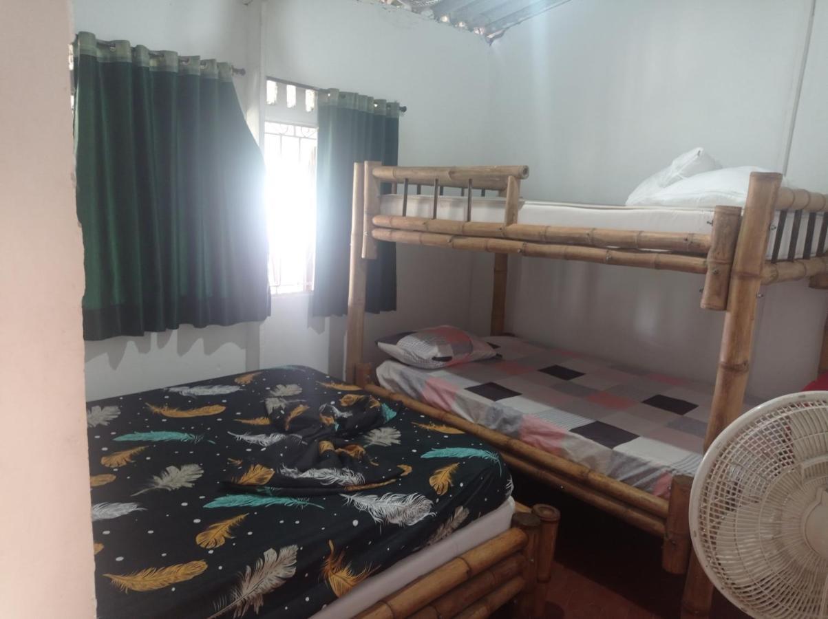 Los Cocos Hostal Bazan Екстер'єр фото