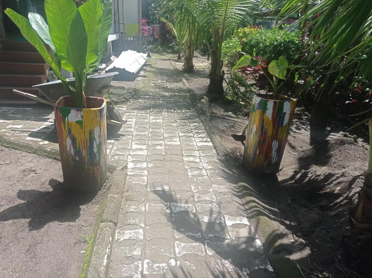 Los Cocos Hostal Bazan Екстер'єр фото