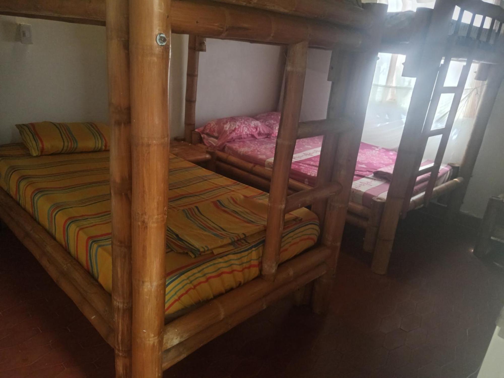 Los Cocos Hostal Bazan Екстер'єр фото
