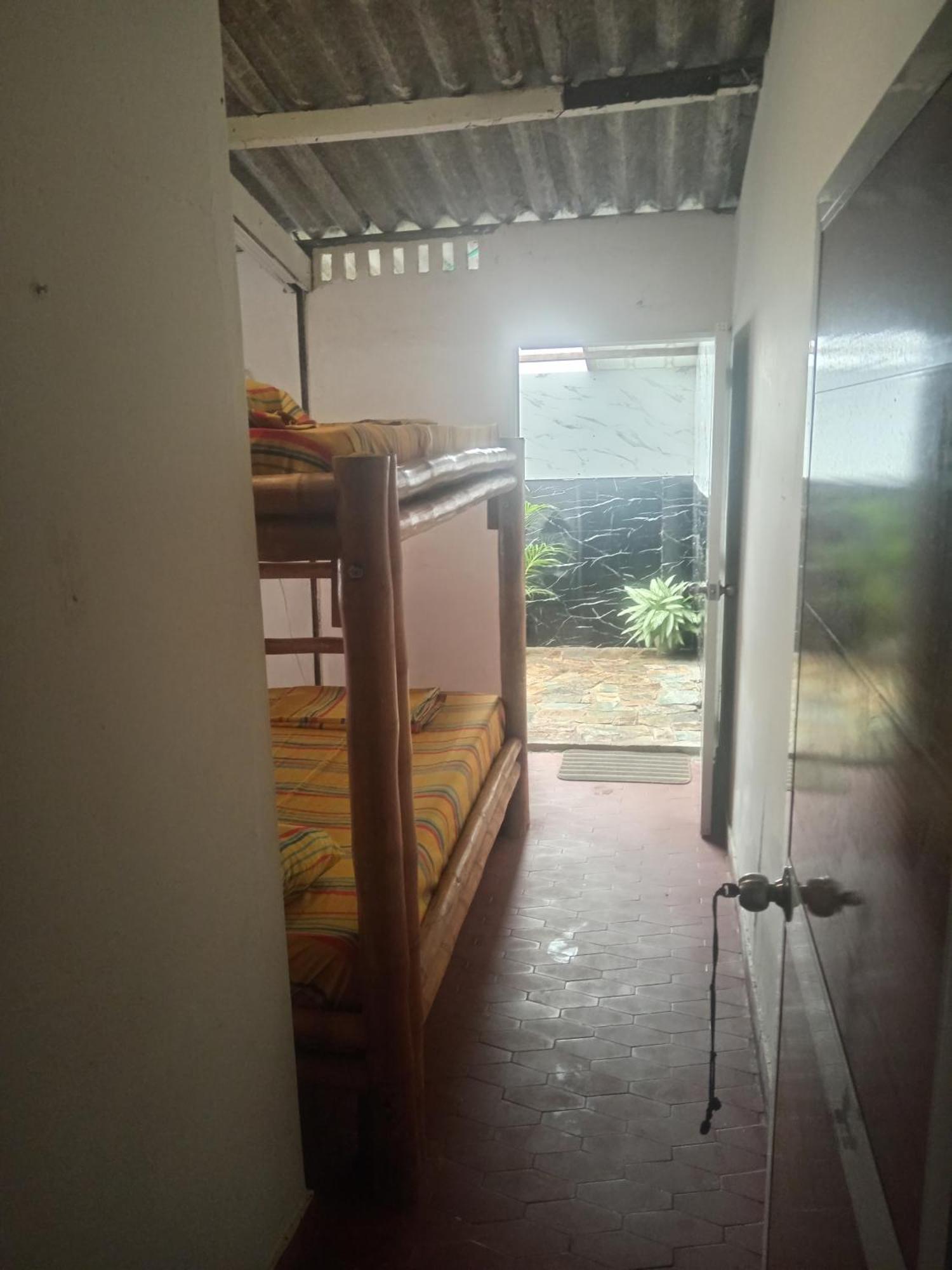 Los Cocos Hostal Bazan Екстер'єр фото