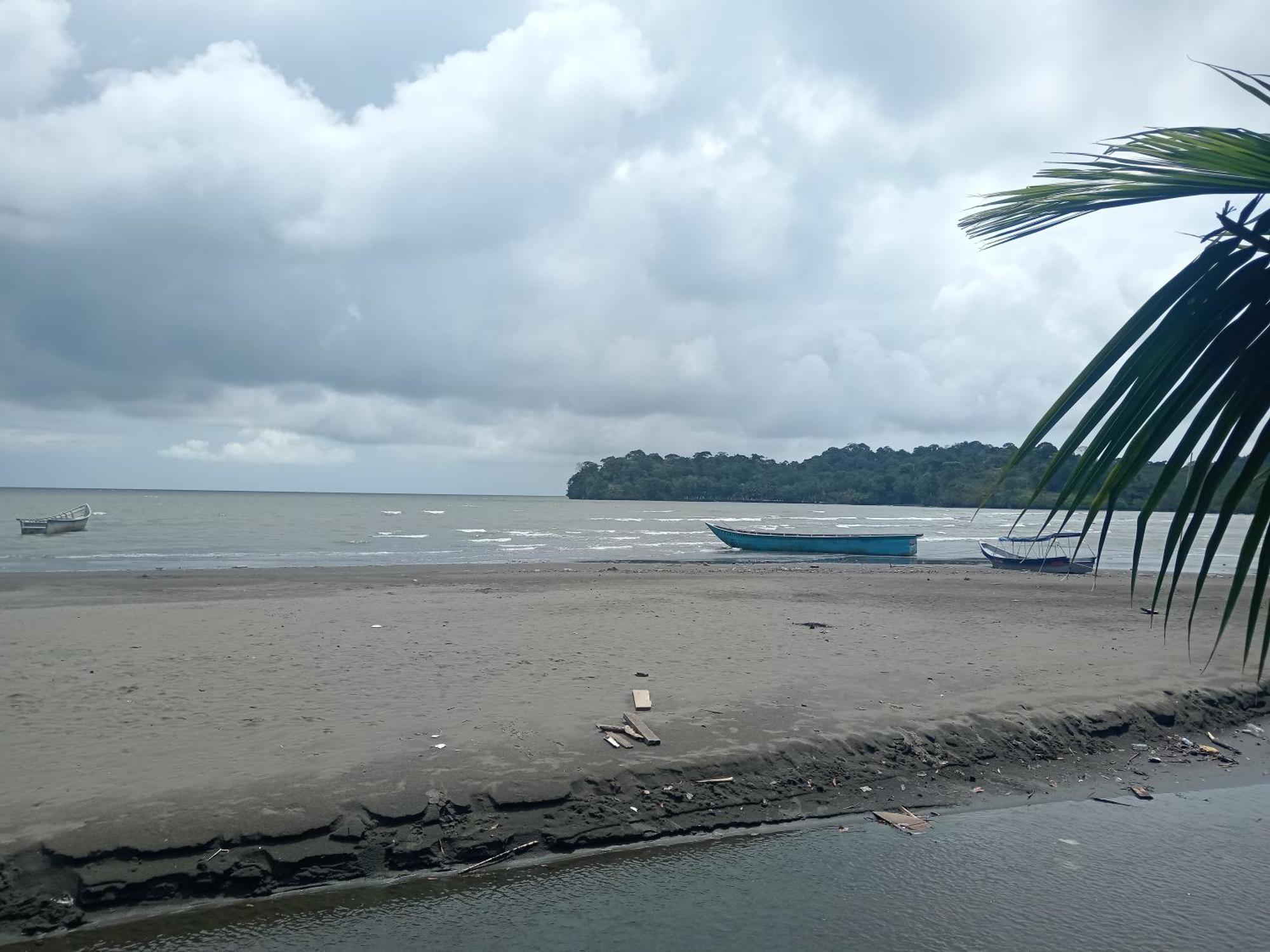 Los Cocos Hostal Bazan Екстер'єр фото